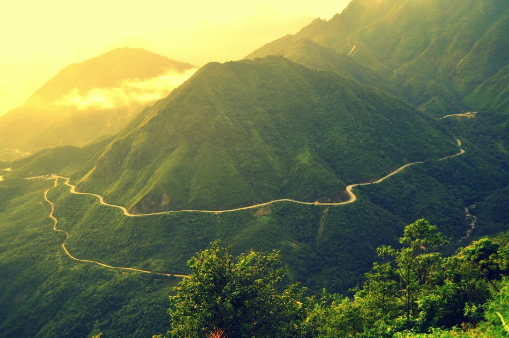 Ngắm đèo Pha Đin -  con đèo dài nhất Việt Nam.